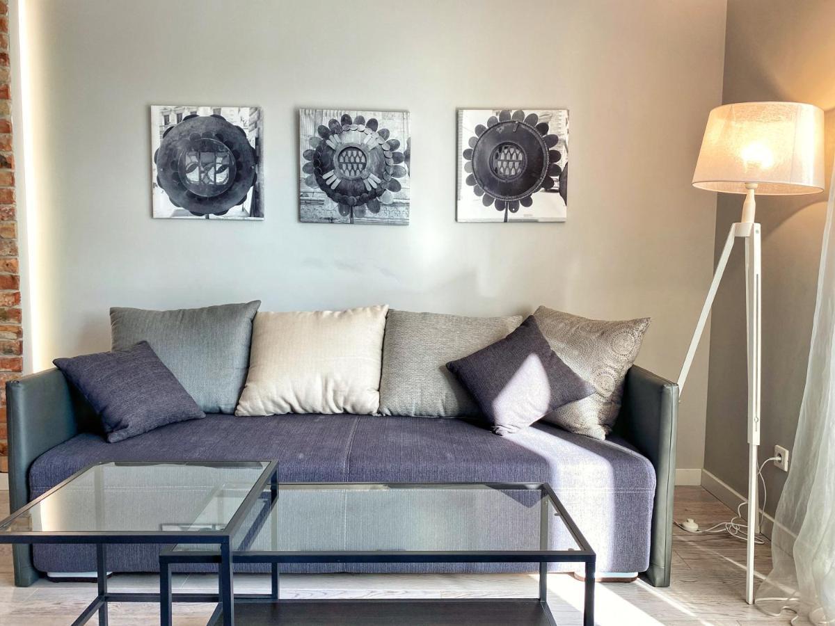Bp III Premium Appartement Stary Toruń Buitenkant foto